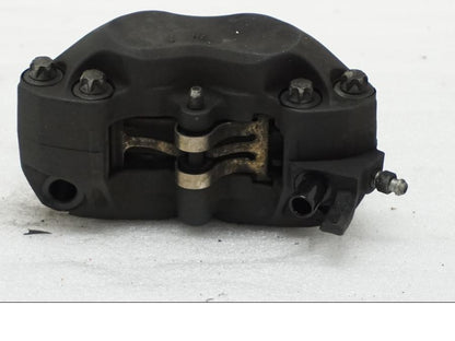 Vänster sida på Bromsok från en Suzuki GSX 1300 BK -2008 motorcykel.