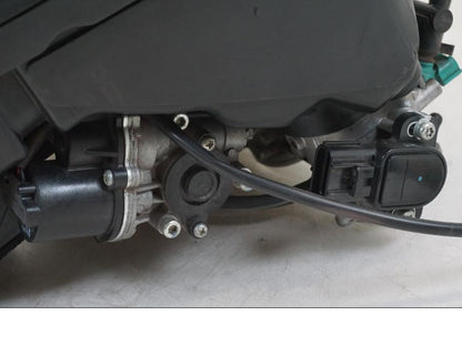 Extrabild1 på Luftburk från en Yamaha YZF 1000 R1 -2009 motorcykel.