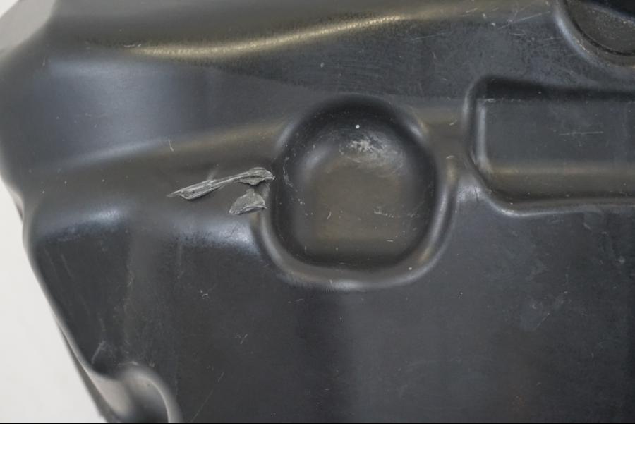 Snett nerifrån på Luftburk från en Yamaha YZF 1000 R1 -2004 motorcykel.