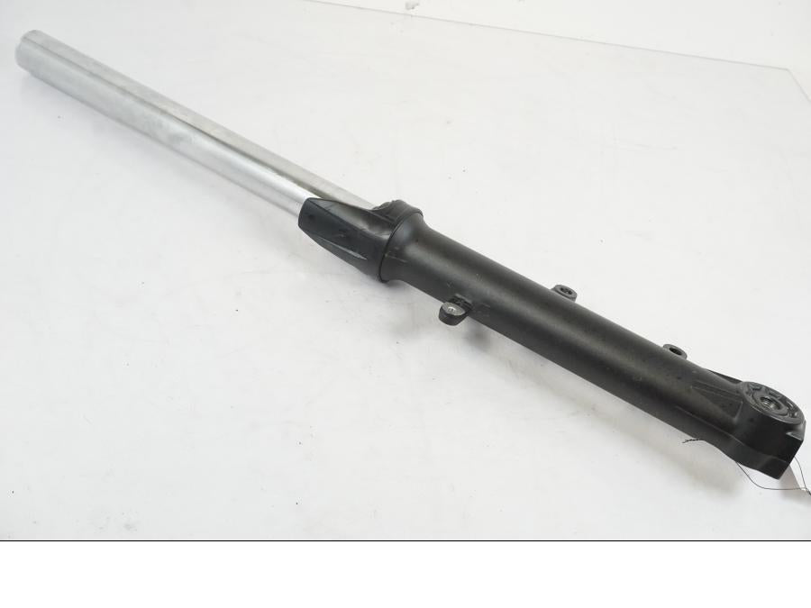 Framsidan på Gaffelben från en Yamaha MT-07 -2019 motorcykel.