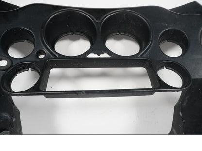 Vänster sida på Instrumentkåpa från en H-D Touring Street Glide FLHX -2009 motorcykel.