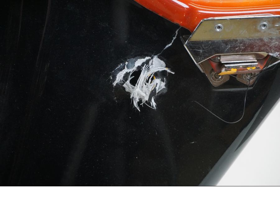 Vänster sida på Sidoväska från en H-D Touring Road King Custom FLHRSI -2004 motorcykel.