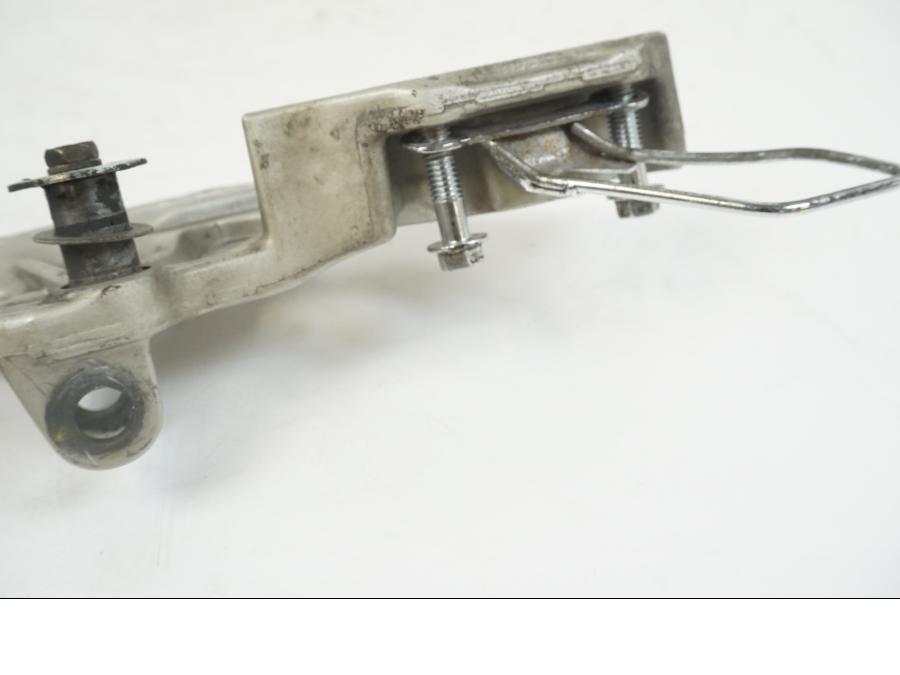 Extrabild2 på Fotpinnefäste från en Kawasaki ZZR 1100 -1994 motorcykel.