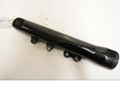 Framsidan på Gaffelben från en H-D Dyna Wide Glide FXDWG -2010 motorcykel.