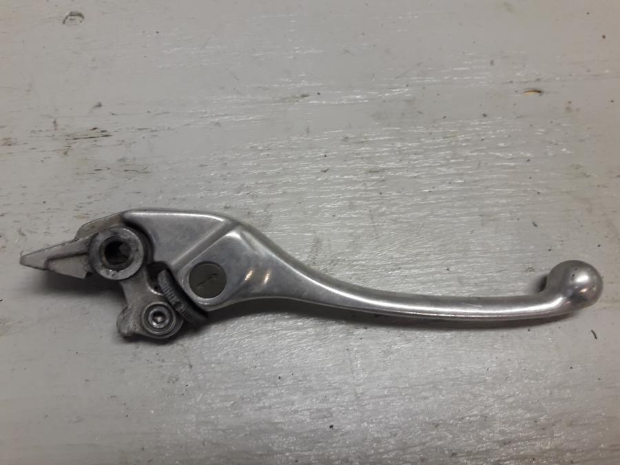 Framsidan på Bromsgrepp från en Honda CBR 1000 F -1999 motorcykel.