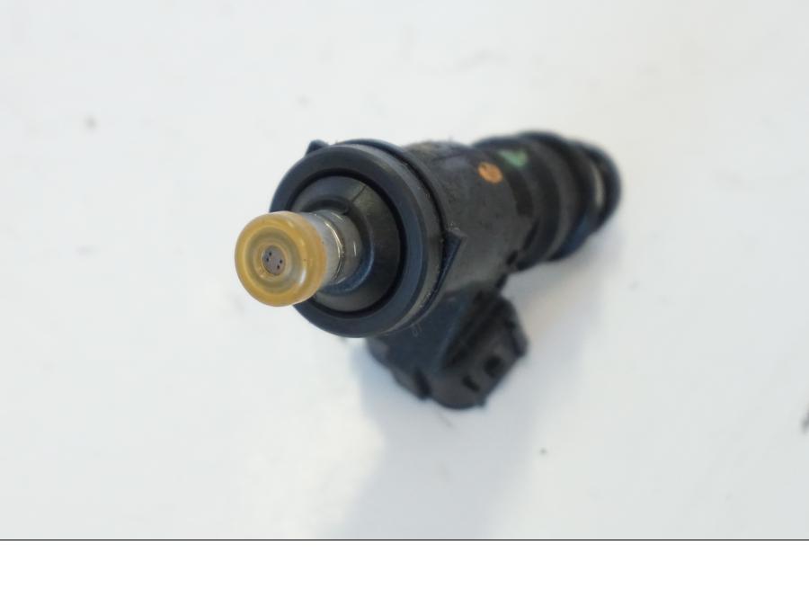 Snett uppifrån på Spridare från en Honda CBR 900 RR -2001 motorcykel.