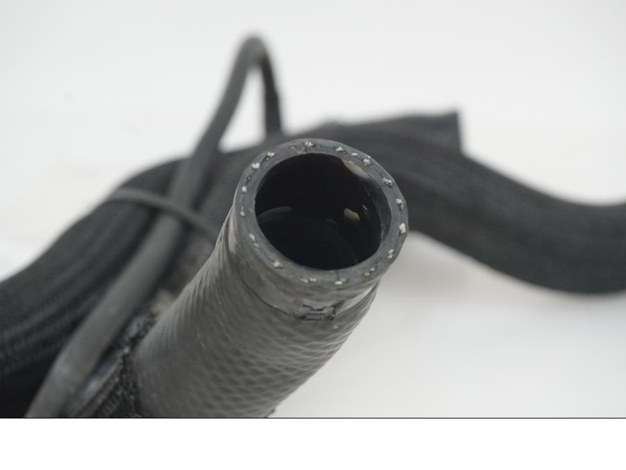 Extrabild1 på Vattenkyl Slang Set från en Suzuki GSX-R 750 -2009 motorcykel.