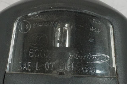 Baksidan på Skyltbelysning från en Kawasaki Z 900 -2019 motorcykel.