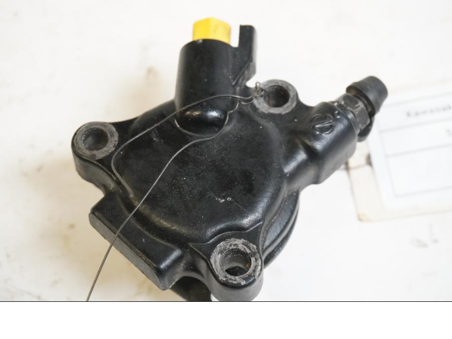 Framsidan på Kopplingslavcylinder från en Kawasaki ZR-X 1200 S -2001 motorcykel.