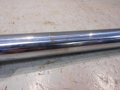 Höger sida på Gaffelben från en Yamaha TDM 850 -1999 motorcykel.