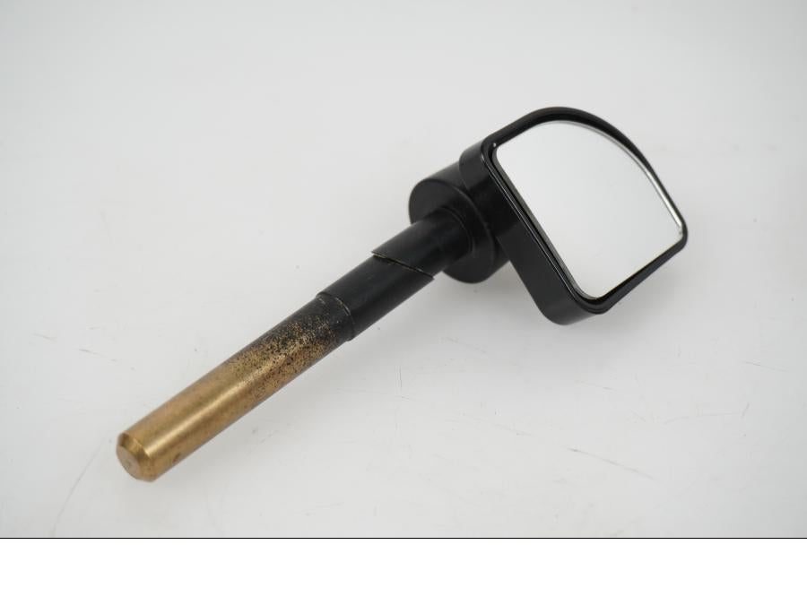 Framsidan på Backspegel från en KTM 790 Duke -2018 motorcykel.