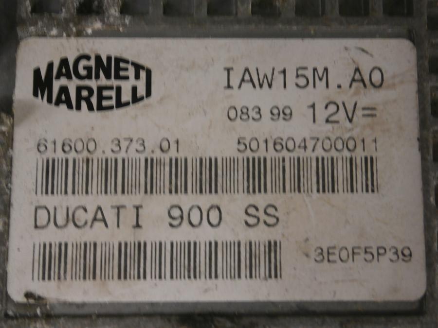 Höger sida på CDI / ECU från en Ducati 900 SS -1999 motorcykel.
