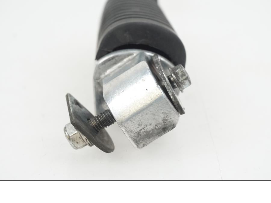 Snett nerifrån på Fotpinne från en Yamaha XJ 900 -1997 motorcykel.