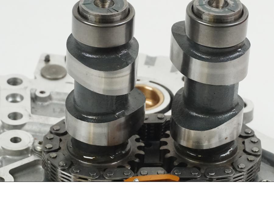 Snett uppifrån på Kamaxel från en H-D Touring Road King FLHR/I -2000 motorcykel.