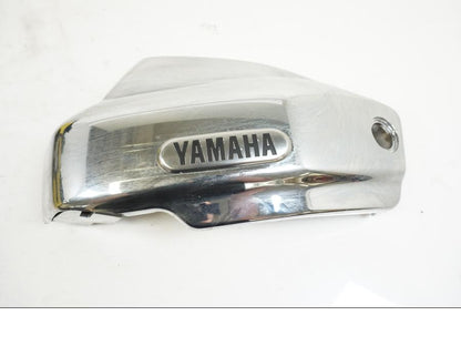 Framsidan på Motorkåpa från en Yamaha XVS 1100 -2004 motorcykel.