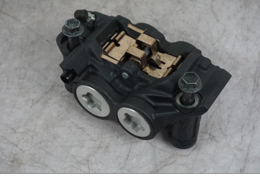 Höger sida på Bromsok från en Yamaha MT-09 -2024 motorcykel.