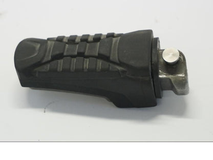 Framsidan på Fotpinne från en BMW R 1250 GS -2019 motorcykel.