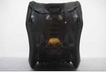 Extrabild2 på Sadel från en Triumph Tiger -2009 motorcykel.