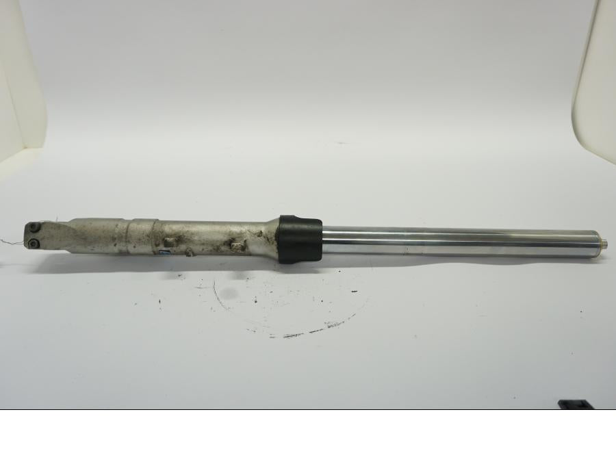 Framsidan på Gaffelben från en Honda VTR 1000 F -2005 motorcykel.