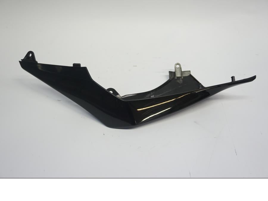 Baksidan på Bakvinge från en Kawasaki Z 250 SL -2015 motorcykel.