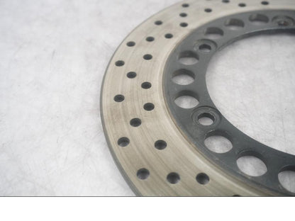 Baksidan på Bromsskiva från en Yamaha YZF 1000 R1 -2001 motorcykel.