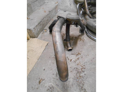 Snett uppifrån på Grenrör från en Suzuki TL 1000 S -1998 motorcykel.