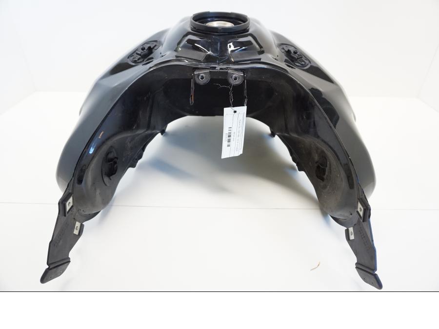 Höger sida på Bensintank från en Suzuki DL 1000 -2016 motorcykel.