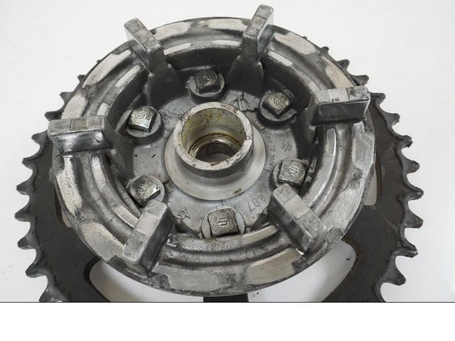 Extrabild1 på Drevfäste från en Suzuki GS 1000 -1978 motorcykel.