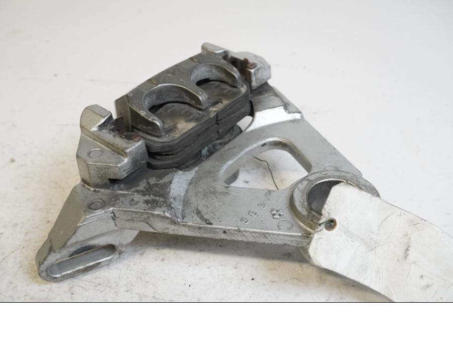 Höger sida på Bromsok från en Yamaha YZF R6 -2001 motorcykel.