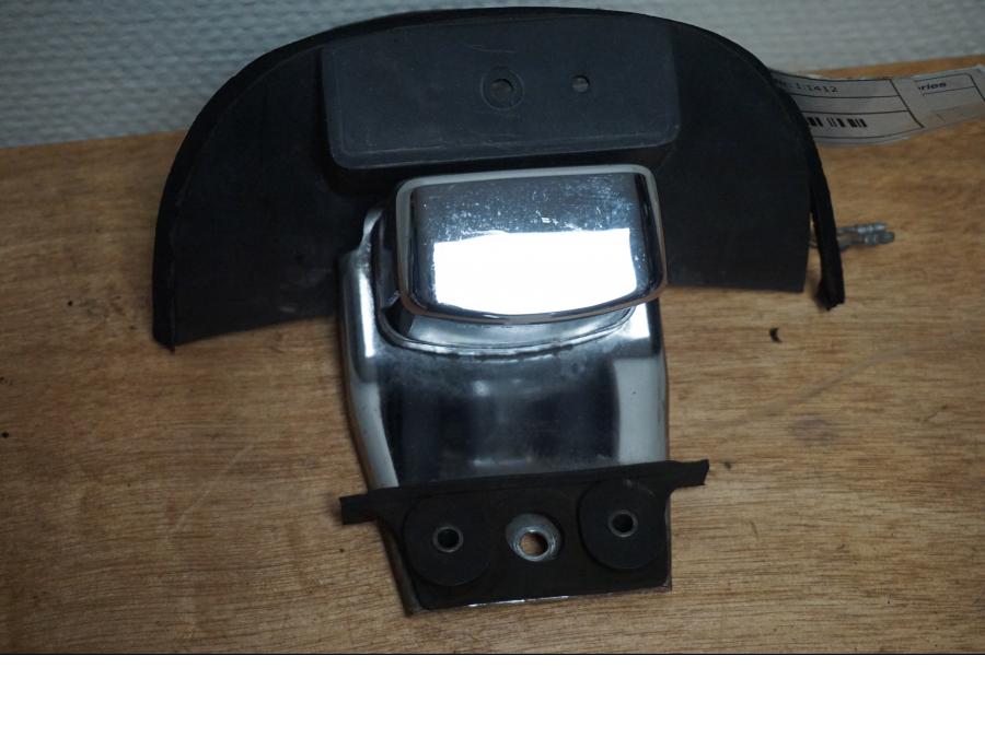 Framsidan på Skyltbelysning från en Suzuki VS 1400 -1998 motorcykel.