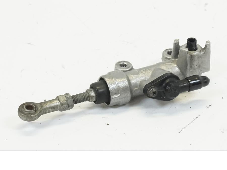 Vänster sida på Bromshuvudcylinder från en Suzuki GSX-R 1000 -2007 motorcykel.