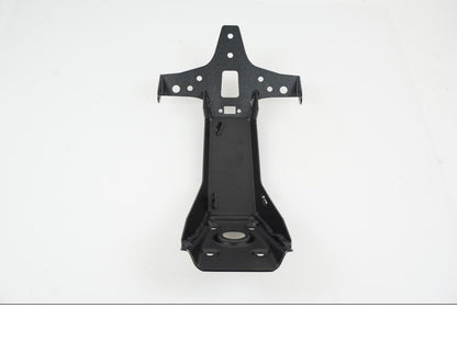 Snett nerifrån på Skylthållare från en KTM 1290 Super Duke -2020 motorcykel.