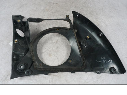 Snett nerifrån på Luftvinge från en Buell 1125 R -2008 motorcykel.