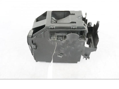 Höger sida på Batterihållare från en BMW R 1250 GSA -2021 motorcykel.