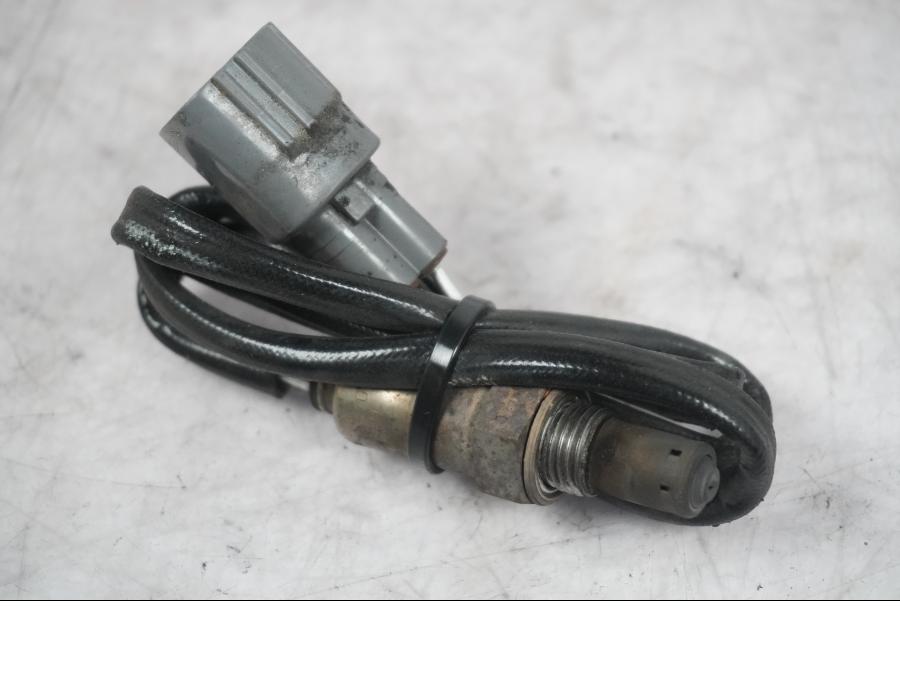 Framsidan på Lambdasond från en Kawasaki ZX-10R -2008 motorcykel.