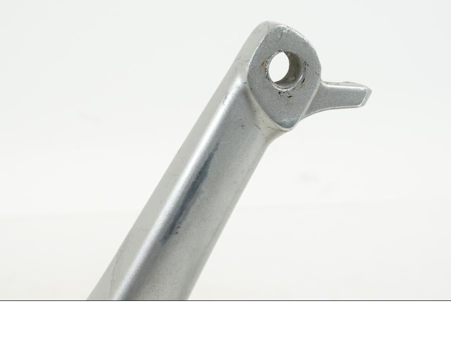 Baksidan på Fotpinne från en Honda VFR 800 -2003 motorcykel.