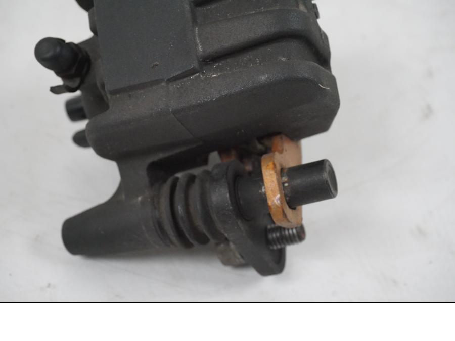 Snett uppifrån på Bromsok från en Kawasaki Z 750 -2006 motorcykel.