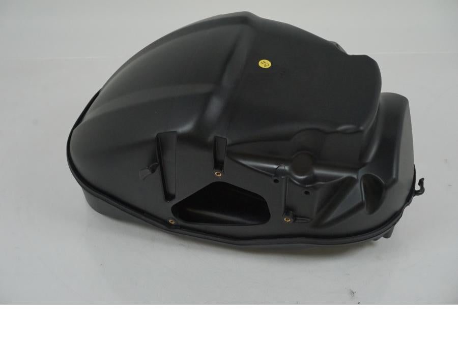 Framsidan på Luftburk från en Ducati Multistrada 1200 -2013 motorcykel.