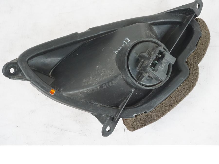 Baksidan på Blinkers från en Honda NT 650 V -2002 motorcykel.