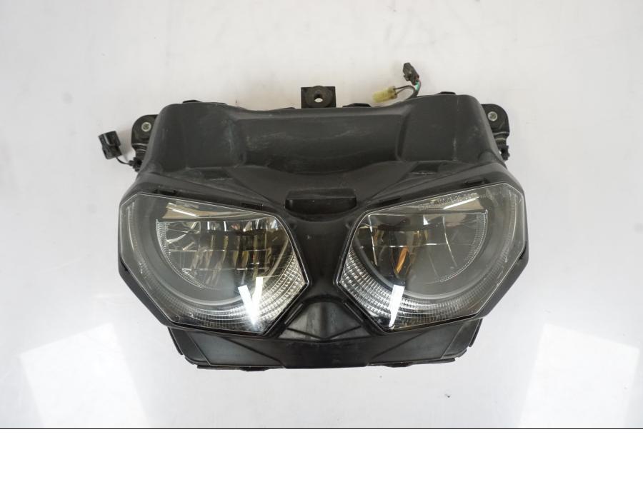 Snett uppifrån på Strålkastare från en Honda CRF 1000 Africa Twin -2016 motorcykel.