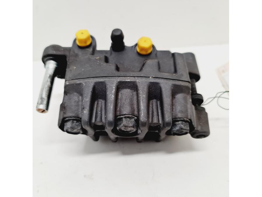 Baksidan på Bromsok från en Honda XL 1000 V -1999 motorcykel.