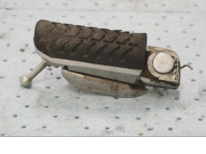 Framsidan på Fotpinne från en Kawasaki Ninja H2 -2019 motorcykel.