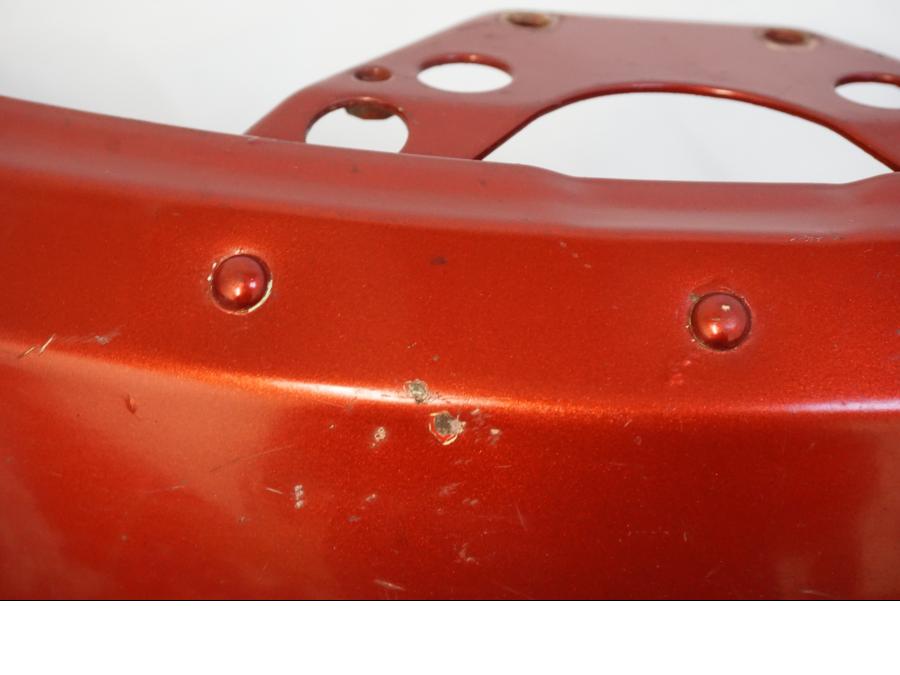 Snett uppifrån på Framskärm från en Kawasaki Z 750 L -1993 motorcykel.