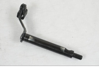 Baksidan på Kopplingsarm från en Honda CBR 125 R -2006 motorcykel.