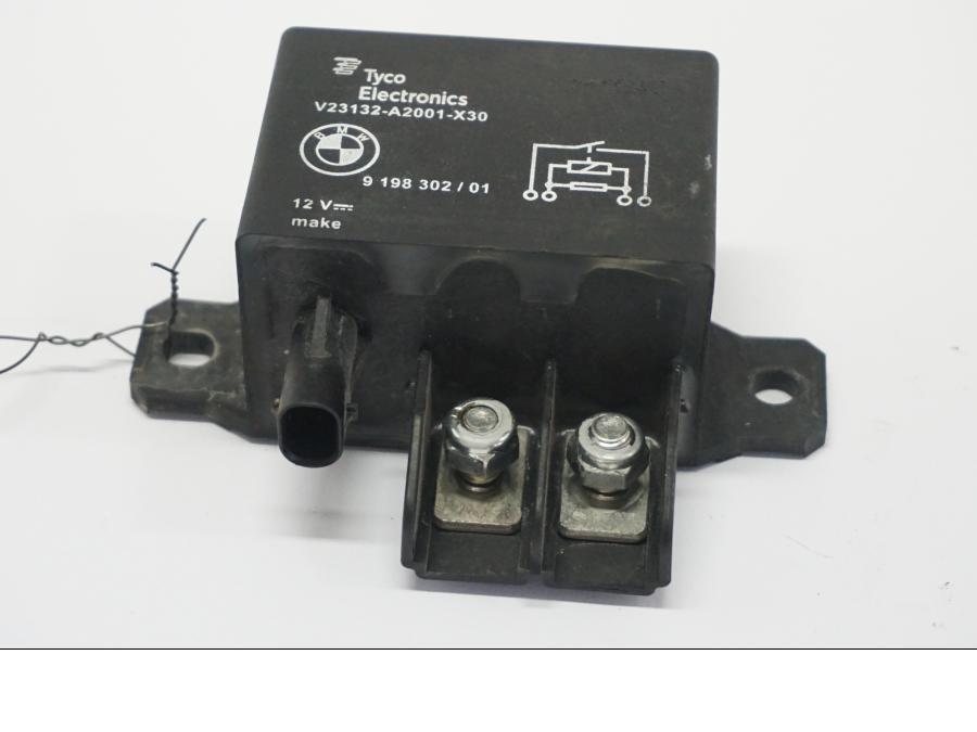 Framsidan på Startrelä från en BMW F 700 GS -2013 motorcykel.