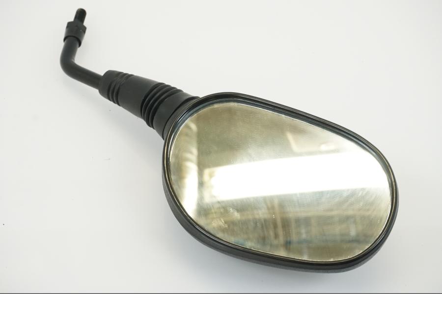 Baksidan på Backspegel från en Yamaha NS50F Aerox 4 -2017 moped.