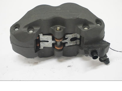 Höger sida på Bromsok från en Kawasaki Z 900 -2019 motorcykel.