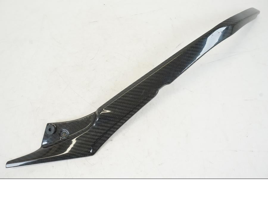 Framsidan på Tankkåpa från en Triumph Speed Triple -2021 motorcykel.