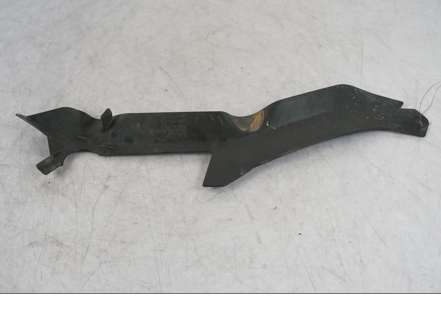 Vänster sida på Ramskydd från en KTM 1290 Super Adventure R -2018 motorcykel.