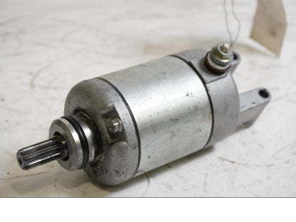 Framsidan på Startmotor från en Yamaha FZ-6 -2008 motorcykel.